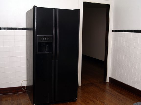 3rd image of 1163 Beaconsfield Ave
