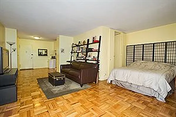 Sold by Douglas Elliman | media 33