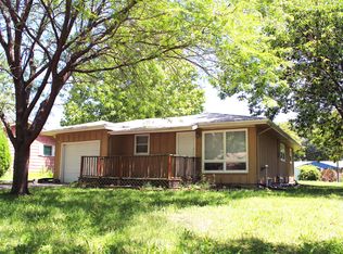 1956 Strong Ave, Manhattan, KS 66502