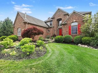 3544 S Creek Dr, Rochester, MI 48306