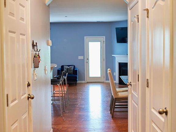 4th image of 2777 Sawbridge Ln