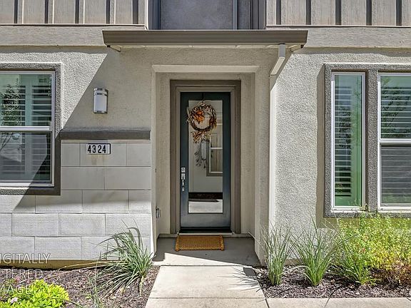 3rd image of 4324 Ocean Ln