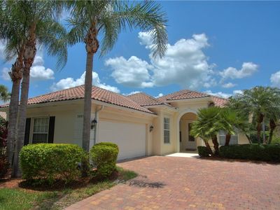 5687 Ferrara Dr, Sarasota, FL, 34238