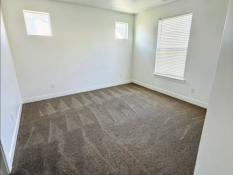 487 N 360 W — Photo 7