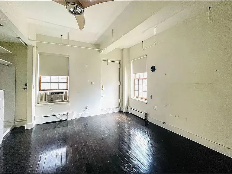 852 10th Ave #4 — Photo 3