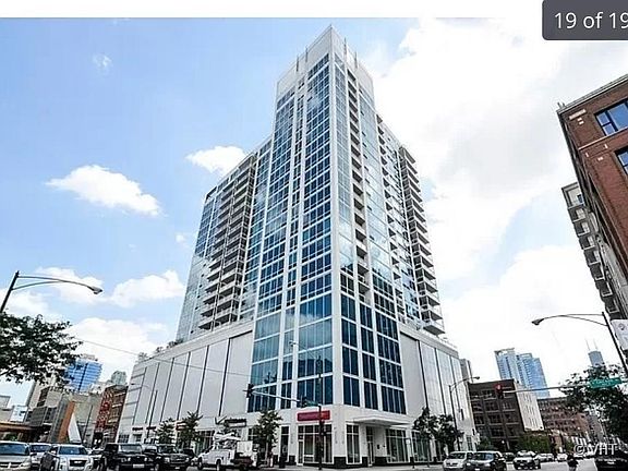 4th image of 757 N Orleans St #1301