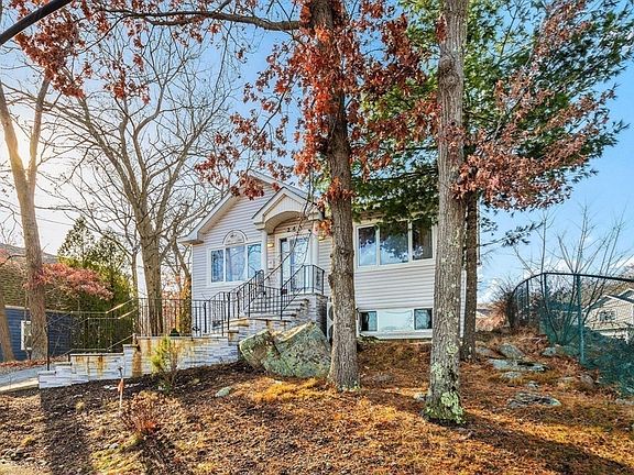 2nd image of 240 Woodland Ave N