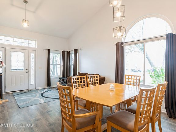 4th image of 1 Arland Ct