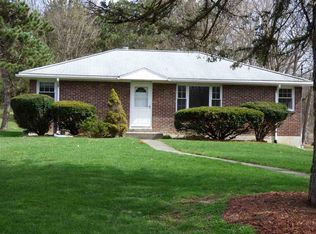 387 Winter St, Troy, NY 12180