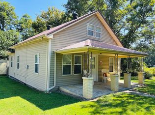 374 Maple St, Russell Springs, KY 42642