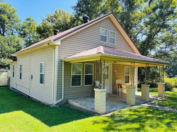 374 Maple St, Russell Springs, KY 42642