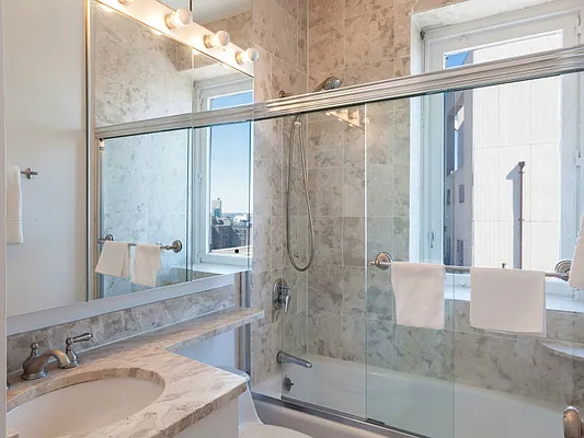 Sold by Sotheby's International Realty | media 18