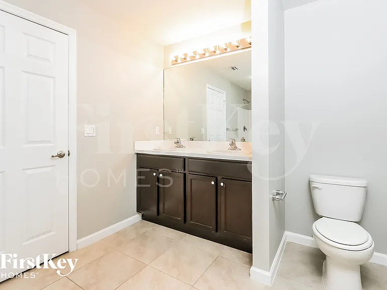 1771 SW Bismarck St — Photo 9
