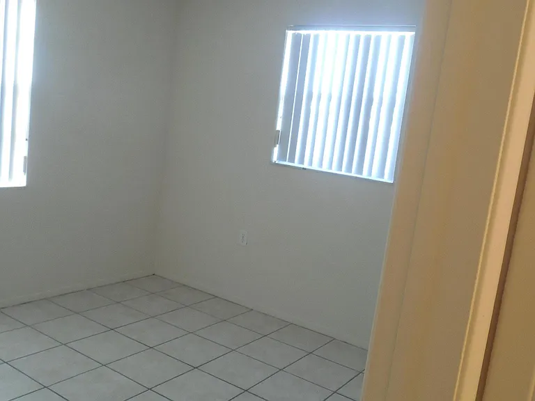 6821 Jackson St — Photo 9