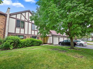 1924 N Hidden Creek Cir UNIT 5, Palatine, IL 60074