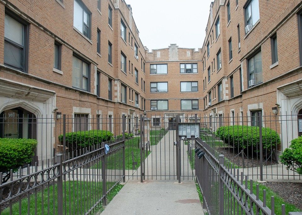 1st image of 7337 S Coles Ave APT 3W