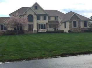 4 Hartshorne Dr, Millstone Township, NJ 08510