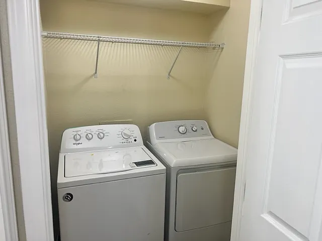 Spring Lake Village Apartments — Photo 31