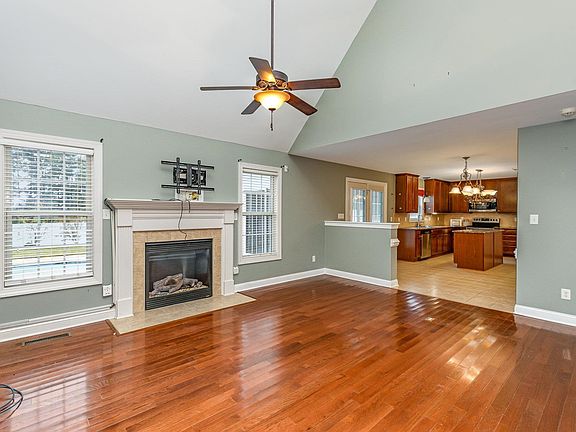 4th image of 530 Windover Dr