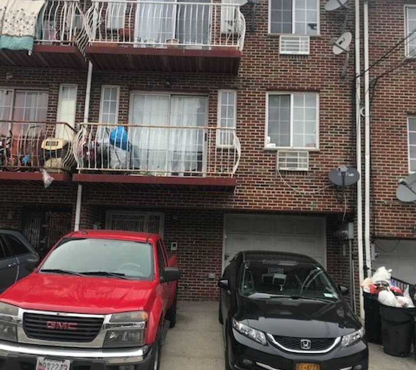 1st image of 10851 53rd Ave