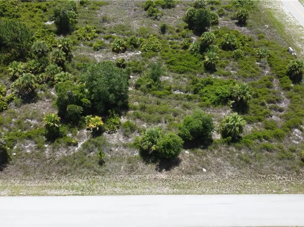 949 Norton Ave S, Lehigh Acres, FL 33974