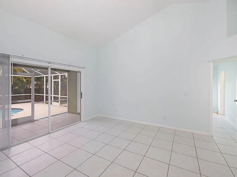 2741 SW Pierson Rd — Photo 8