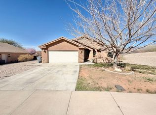 887 N Caddington Rd, Washington, UT 84780