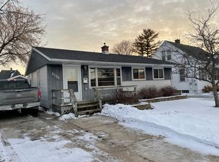 2509 11th St, Two Rivers, WI 54241