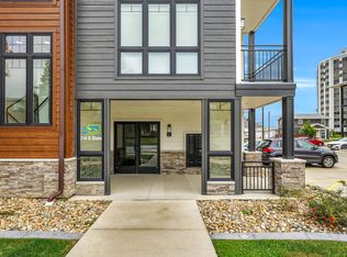 318 S State St #102, Champaign, IL 61820