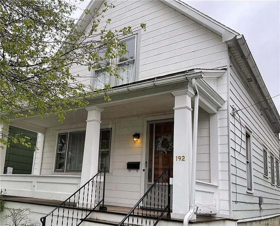 192 Gorton St photo 1