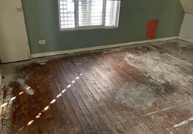 3rd image of 14624 Harvey Ave