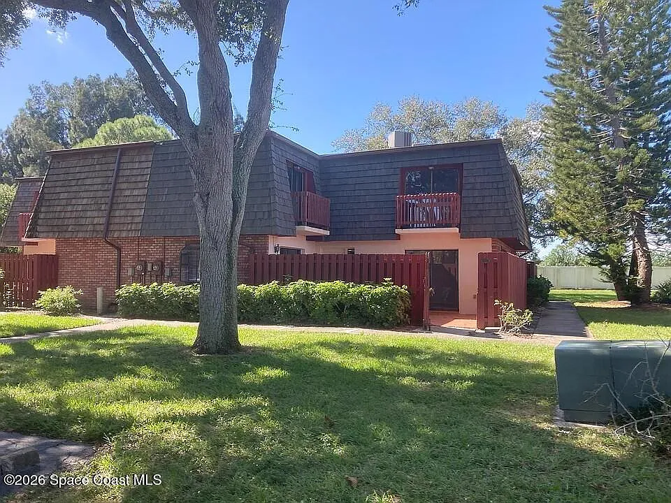 2 bed, 2.5 bath, 1288 sqft, $1,600 — Photo 1