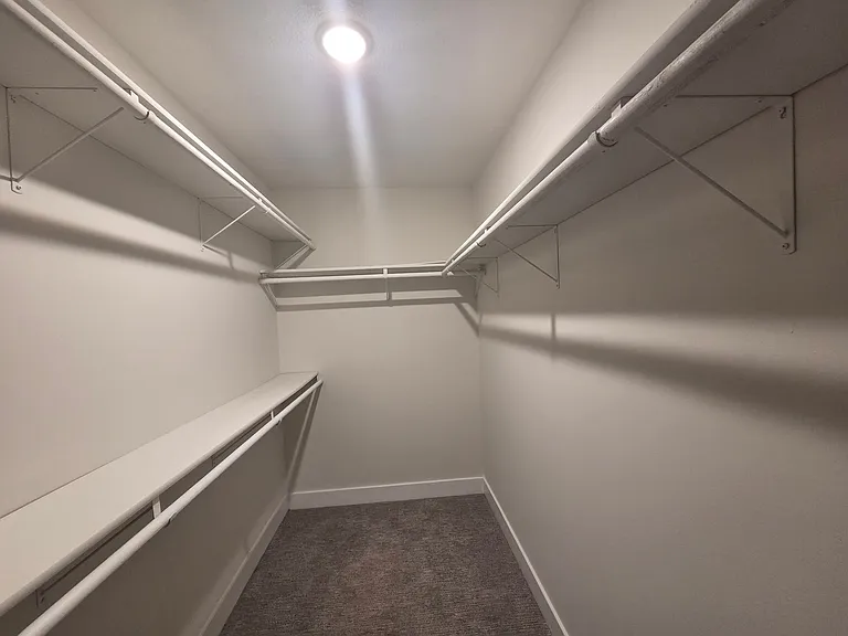 2301 Grant Ln — Photo 29
