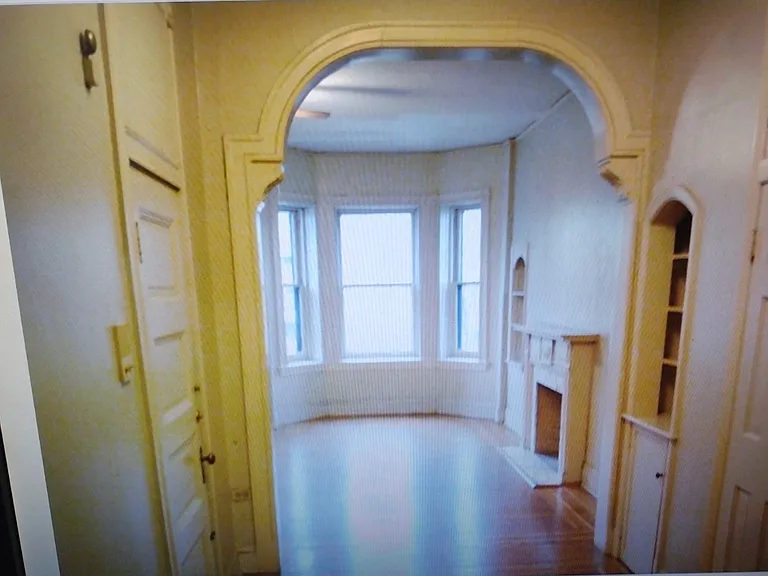 2352 Eutaw Pl — Photo 2