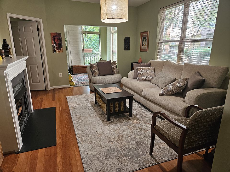 1st image of 1851 Stratford Park Pl APT 106