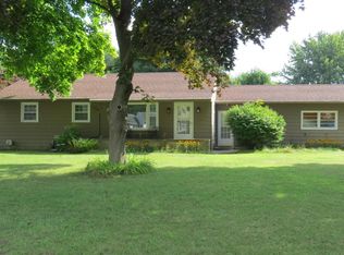 2221 Oakcreek Ave, Kalamazoo, MI 49004