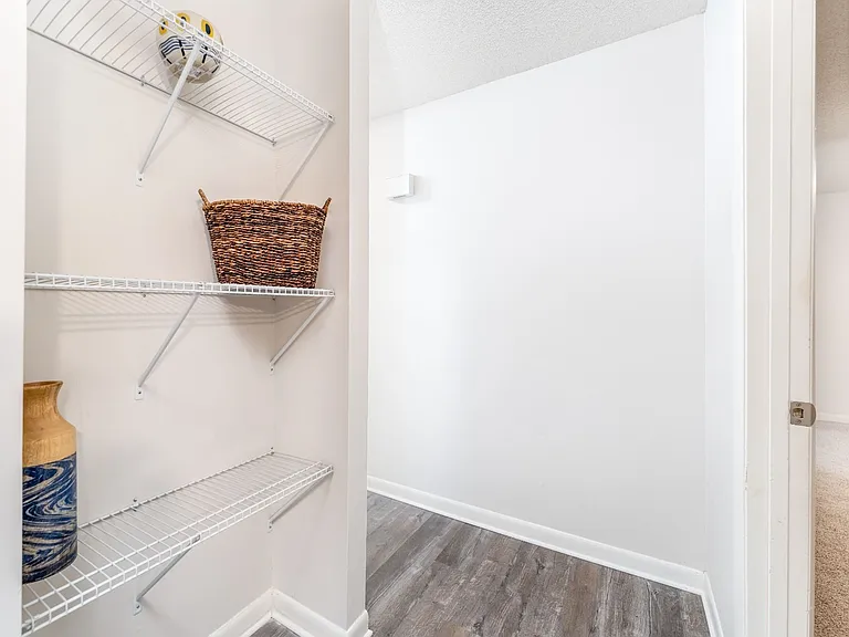 Sugar Creek Apartments — Photo 13
