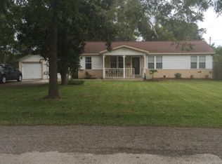 108 Willenberg Rd, Lake Jackson, TX 77566