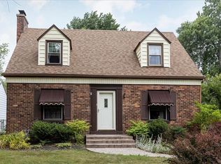 30 Danbury Ln, Buffalo, NY 14217