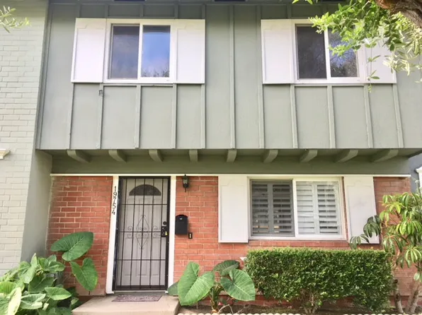 19754 Kingswood Ln, Huntington Beach, CA 92646