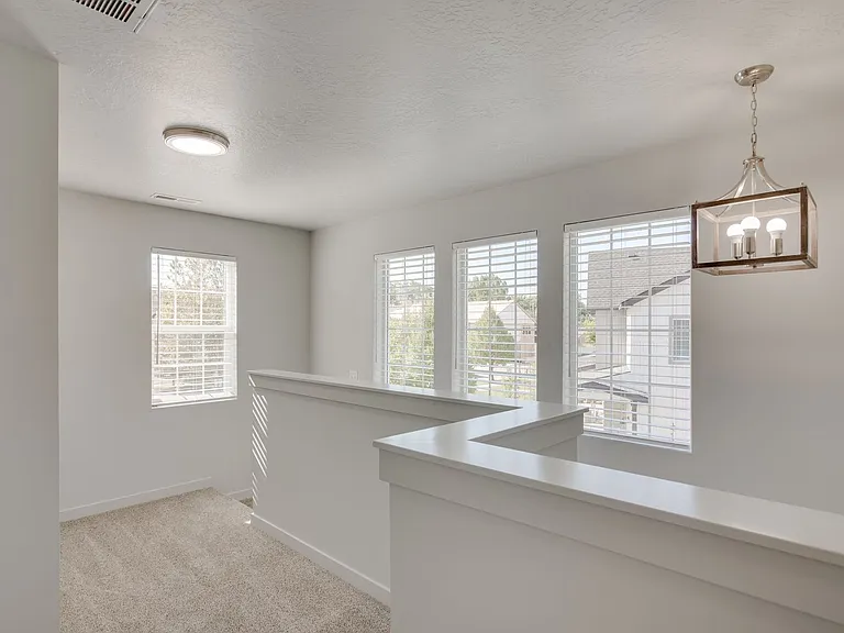11223 W Knightsbridge Ct — Photo 10