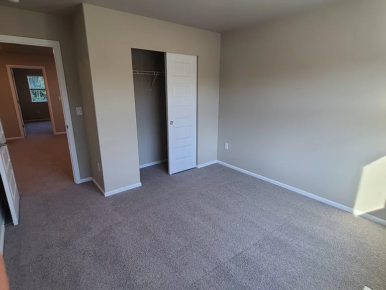 3rd bedroom closet