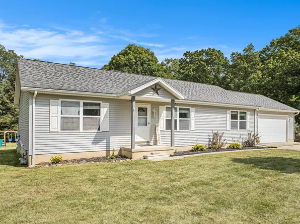 12100 Dylan Ln, Parma, MI 49269