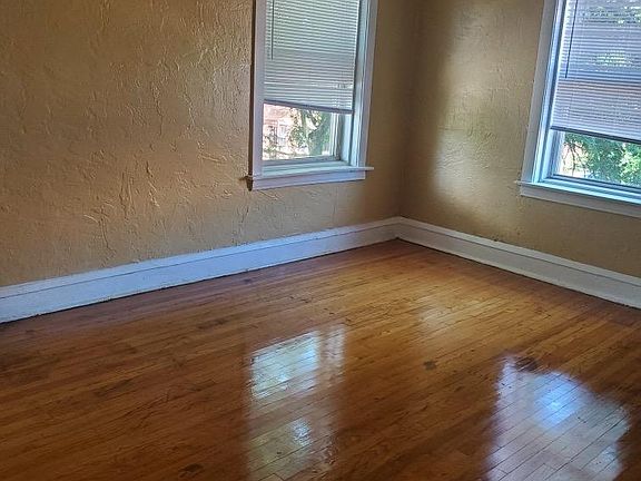2nd image of 6413 N Hamilton Ave #2