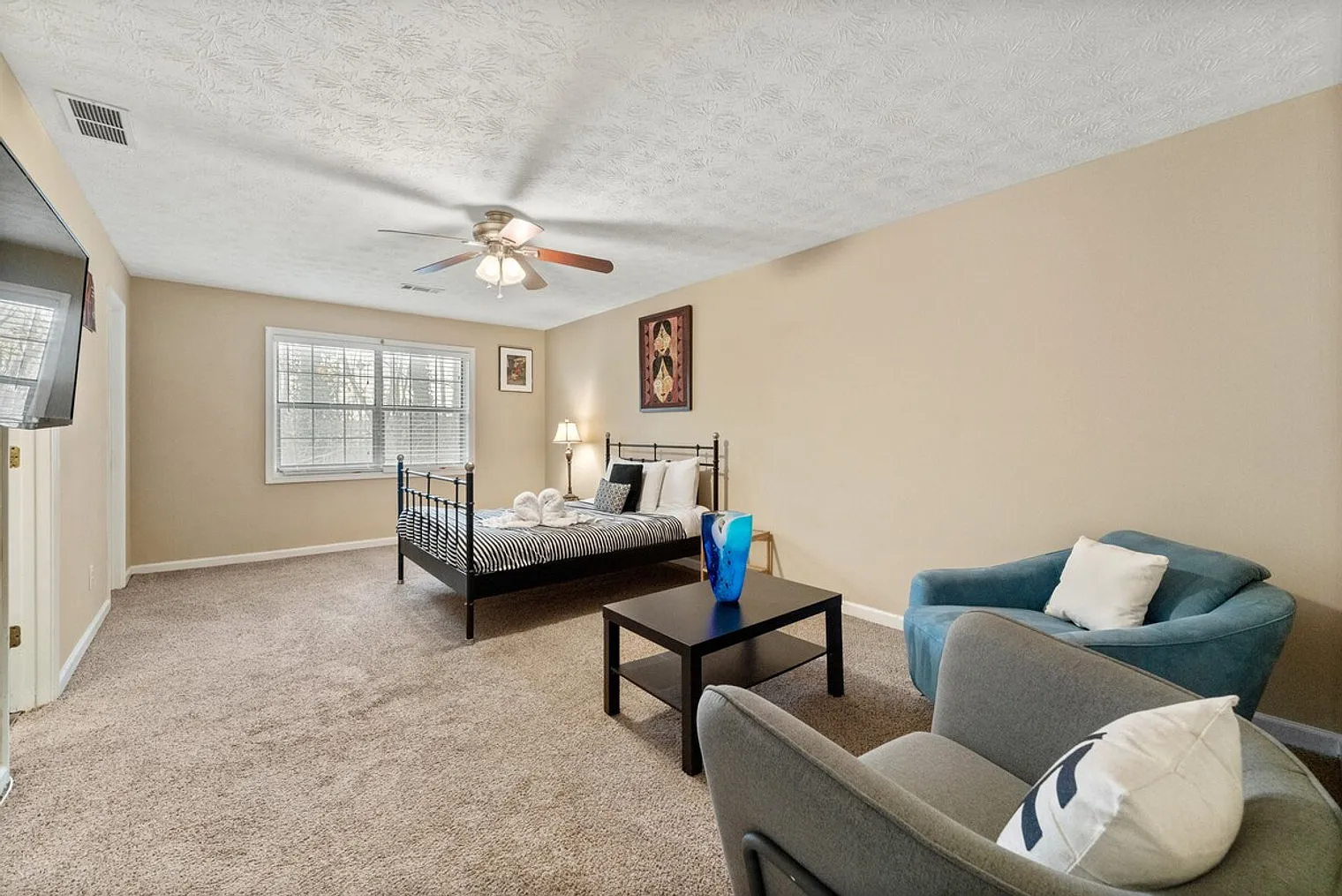 2 bed, 2.0 bath, 1732 sqft, $2,610 — Photo 4