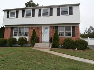 403 Monroe Ave, Edgewater Park, NJ 08010