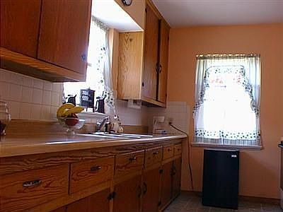 4th image of 20 Sandhurst Dr