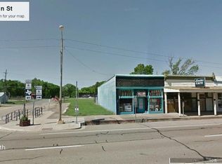 619 S Main St, Calvert, TX 77837