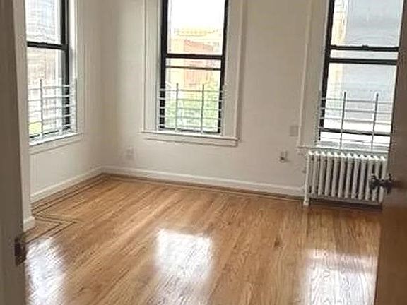 2nd image of 898 4th Ave Unit 3R
