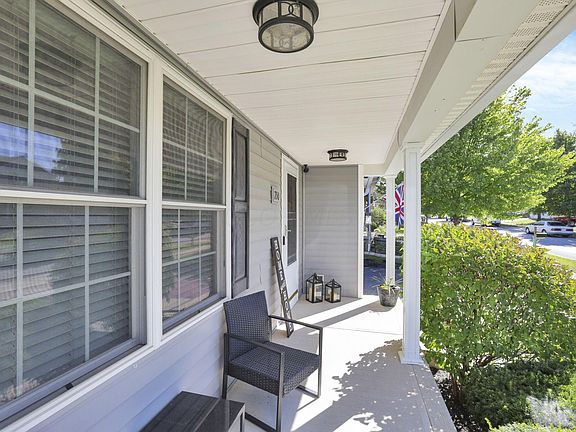 4th image of 750 Salinger Dr
